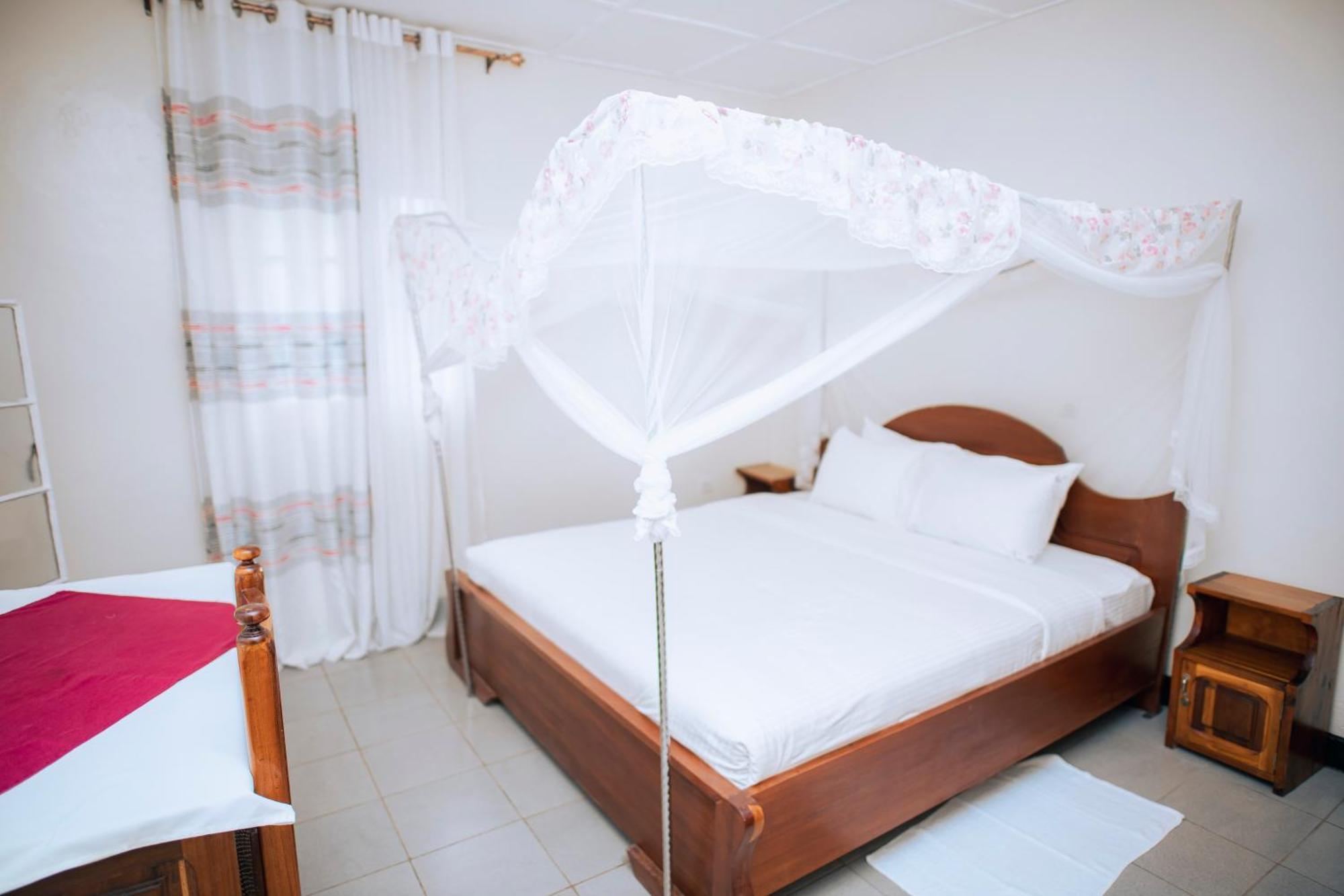 Peace Guest House Muhari Exterior foto