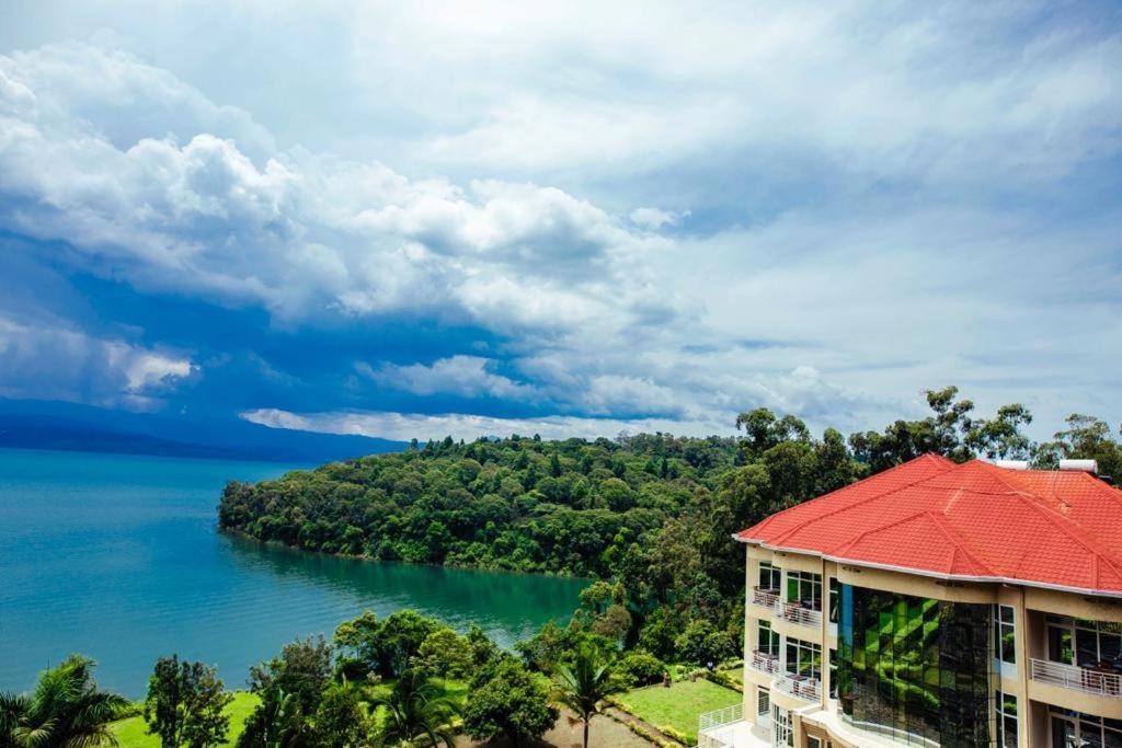 Peace Guest House Muhari Exterior foto